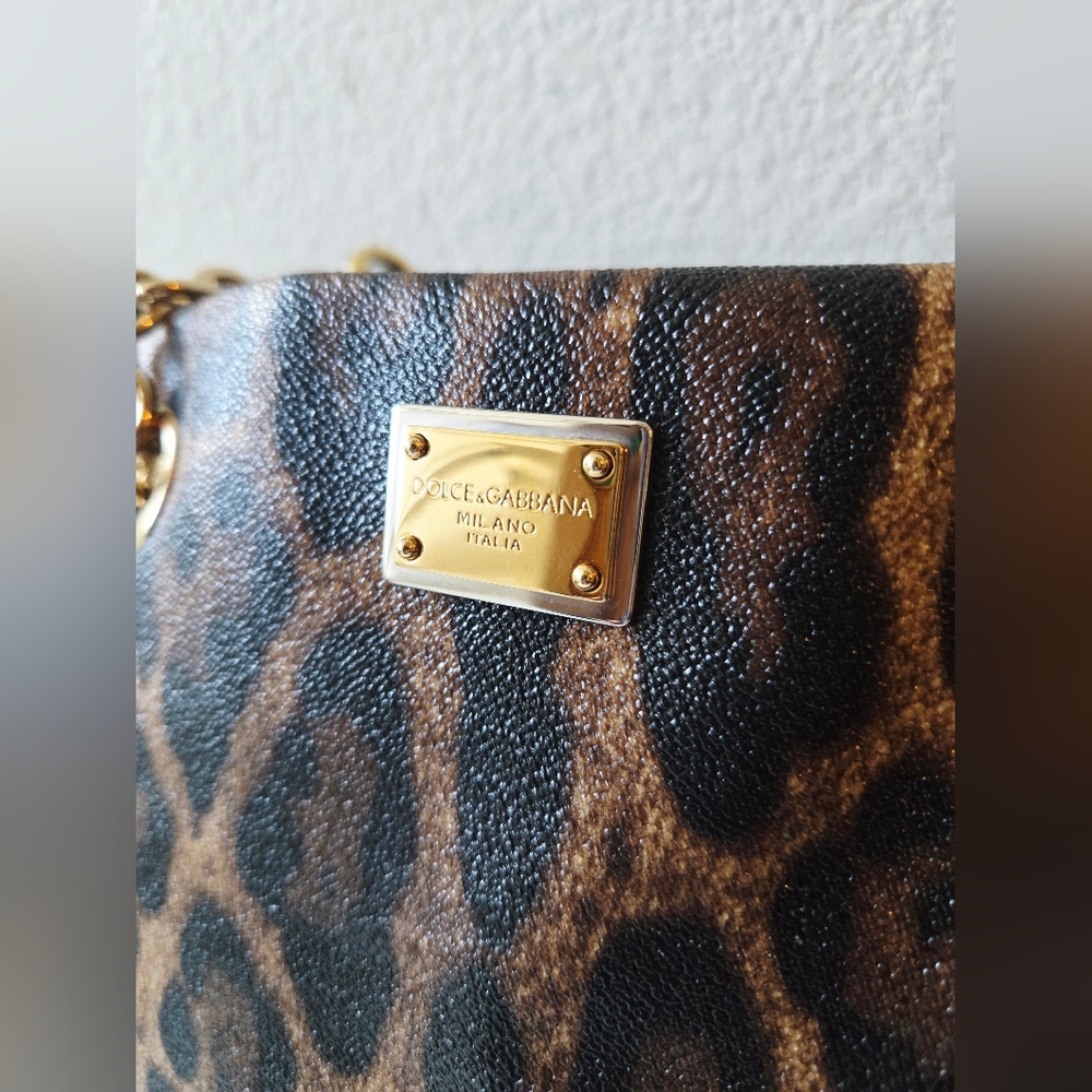 Dolce and Gabbana Leopard Print Shopping Tote Bag and Wallet Organizer Set - Picture 9 of 16